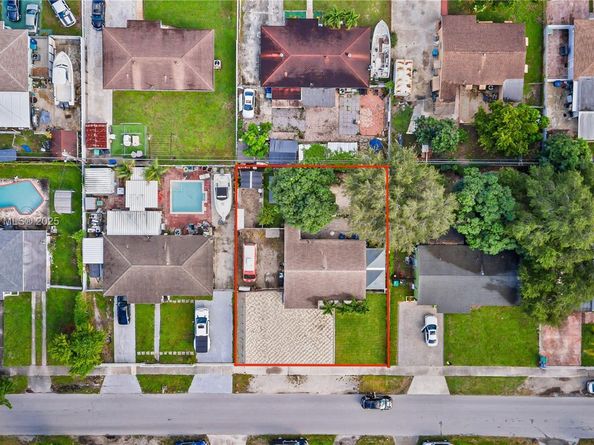 3311 NW 171st St, Miami Gardens FL 33056