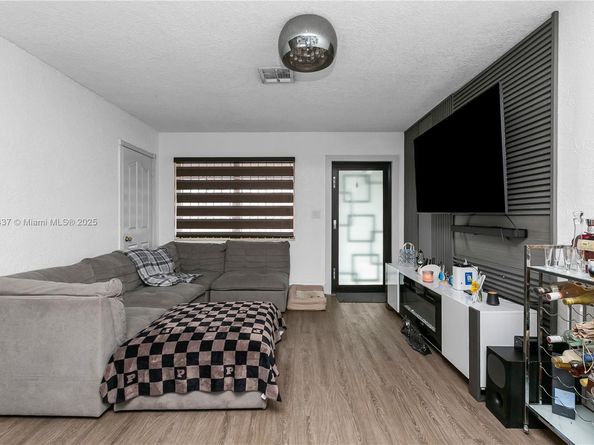 3311 NW 171st St, Miami Gardens FL 33056