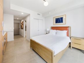 11 NE 6 1802, Miami FL 33132