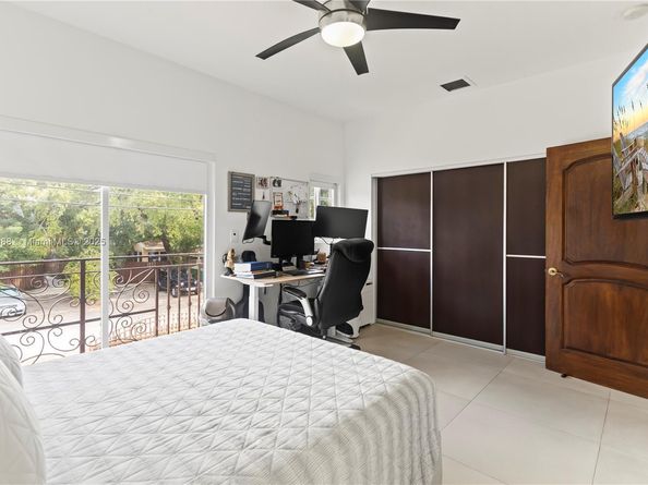 2924 Bridgeport Ave, Miami FL 33133
