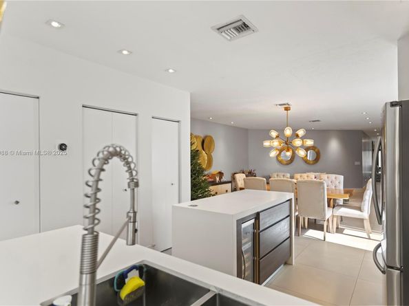 2924 Bridgeport Ave, Miami FL 33133