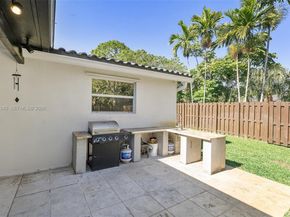 7501 NW 42nd St, Coral Springs FL 33065