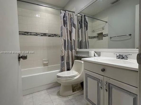 5721 Riverside Dr 302B5, Coral Springs FL 33067