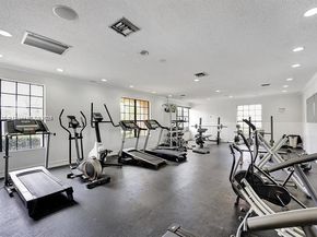 5721 Riverside Dr 302B5, Coral Springs FL 33067