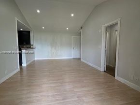 5721 Riverside Dr 302B5, Coral Springs FL 33067