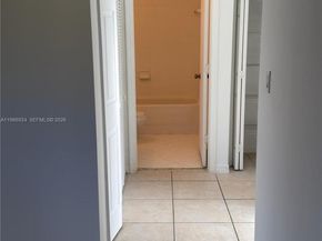 930 NE 34th Ave 201, Homestead FL 33033