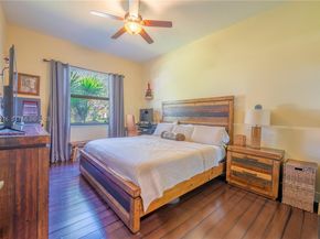 13372 SW 40th St, Davie FL 33330