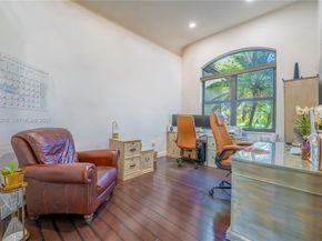 13372 SW 40th St, Davie FL 33330