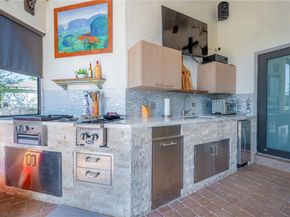 13372 SW 40th St, Davie FL 33330