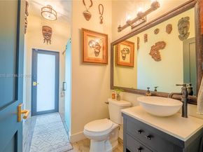 13372 SW 40th St, Davie FL 33330