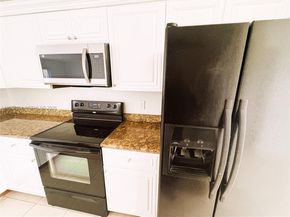 3743 NW 122nd Ter, Sunrise FL 33323