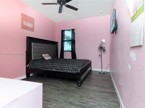 685 SE 37th Pl, Homestead FL 33033