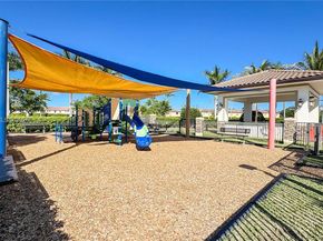 685 SE 37th Pl, Homestead FL 33033