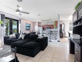 685 SE 37th Pl, Homestead FL 33033