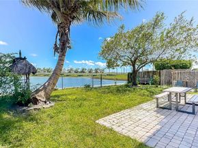 685 SE 37th Pl, Homestead FL 33033