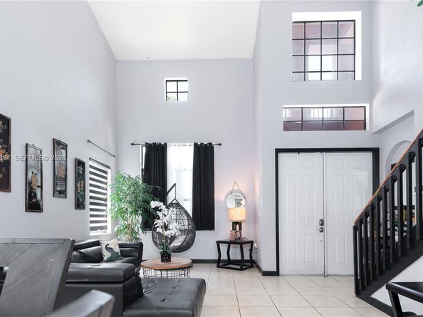 685 SE 37th Pl, Homestead FL 33033