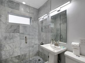 670 Flagami Blvd, Miami FL 33144