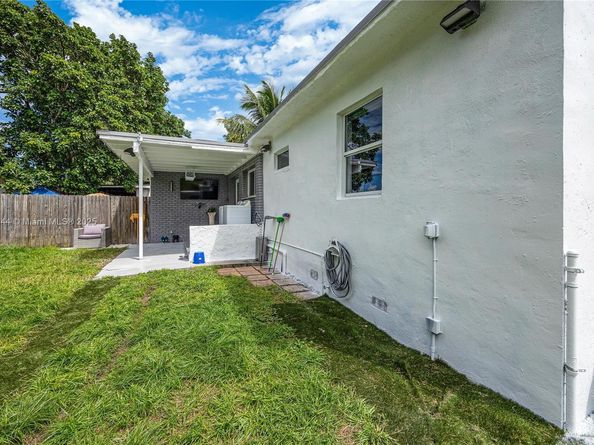 670 Flagami Blvd, Miami FL 33144