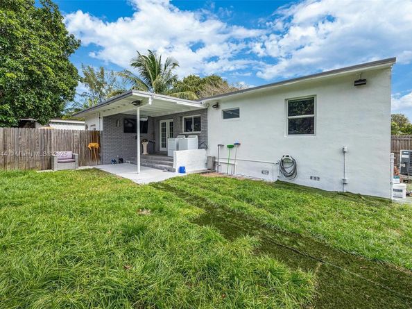 670 Flagami Blvd, Miami FL 33144