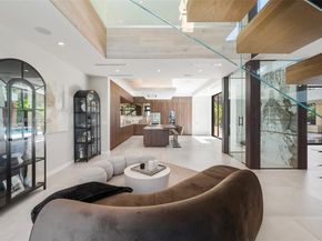 4041 S Le Jeune Rd, Miami FL 33146