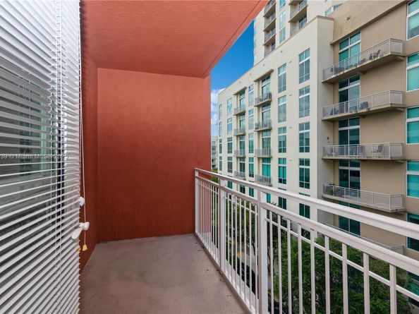 7350 SW 89th St 602S, Miami FL 33156