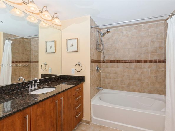 7350 SW 89th St 602S, Miami FL 33156