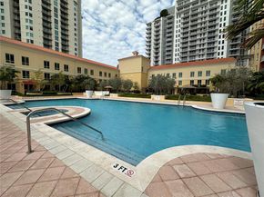 7350 SW 89th St 602S, Miami FL 33156