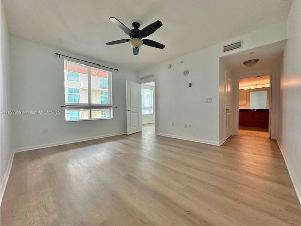 7350 SW 89th St 602S, Miami FL 33156