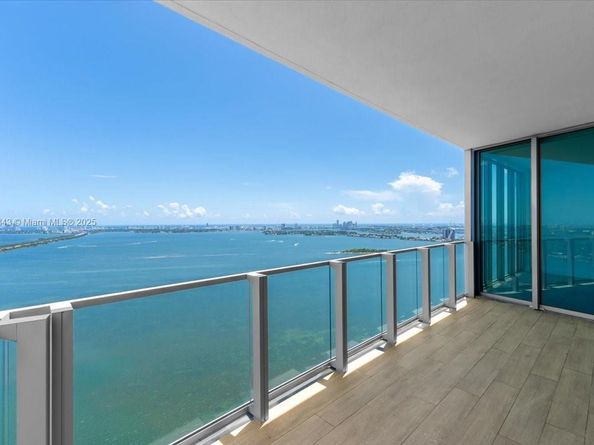 2900 NE 7th AVE 3902, Miami FL 33137