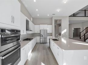 9065 W Parkland Bay Trl, Parkland FL 33076