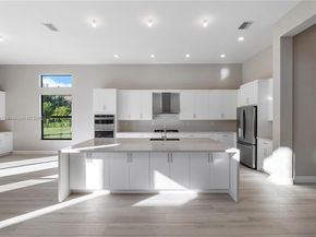 9065 W Parkland Bay Trl, Parkland FL 33076