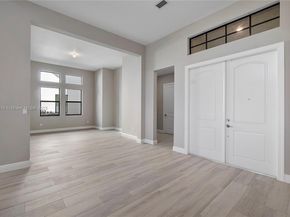 9065 W Parkland Bay Trl, Parkland FL 33076