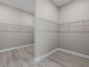 9065 W Parkland Bay Trl, Parkland FL 33076