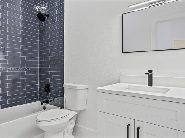 2536 NW 15th St, Fort Lauderdale FL 33311