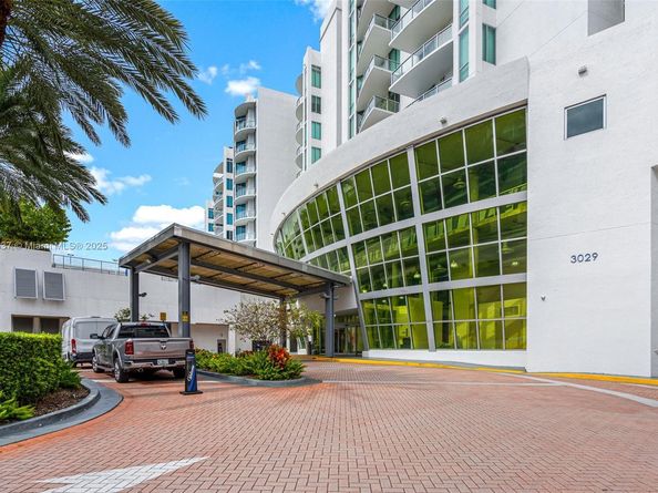3029 NE 188th St 609, Aventura FL 33180