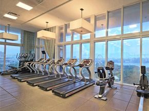 50 Biscayne Blvd 4008, Miami FL 33132