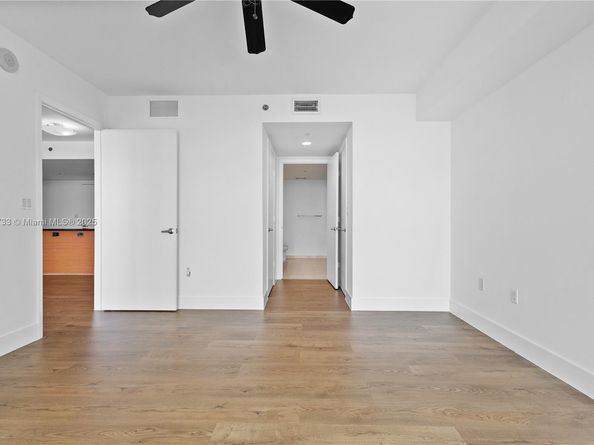 50 Biscayne Blvd 4008, Miami FL 33132