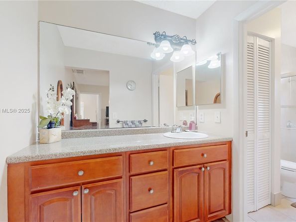 1249 NW 126th Ter, Sunrise FL 33323