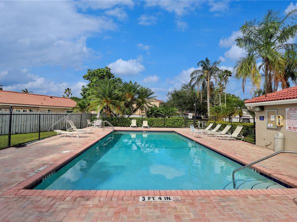 1249 NW 126th Ter, Sunrise FL 33323