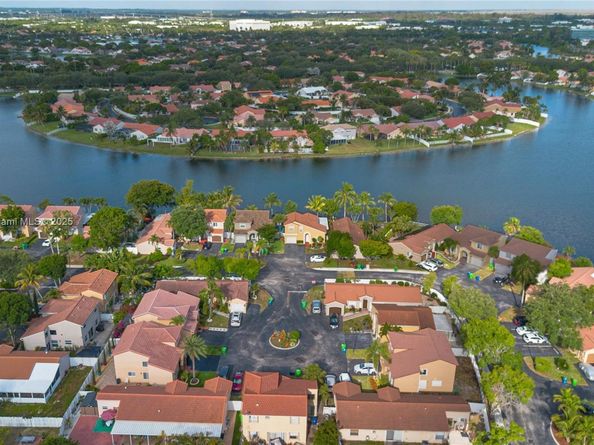 1249 NW 126th Ter, Sunrise FL 33323