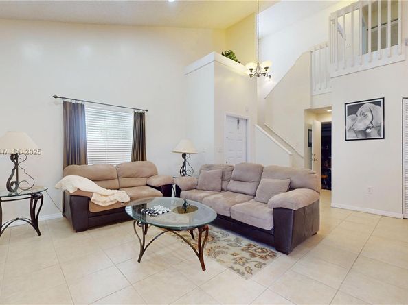 1249 NW 126th Ter, Sunrise FL 33323
