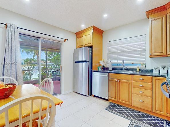1249 NW 126th Ter, Sunrise FL 33323