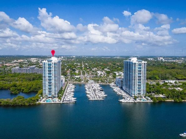 17111 SE Biscayne Blvd 909, North Miami Beach FL 33160