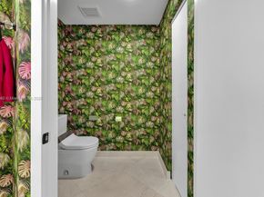 17111 SE Biscayne Blvd 909, North Miami Beach FL 33160