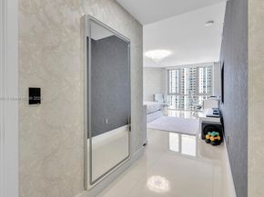 17111 SE Biscayne Blvd 909, North Miami Beach FL 33160