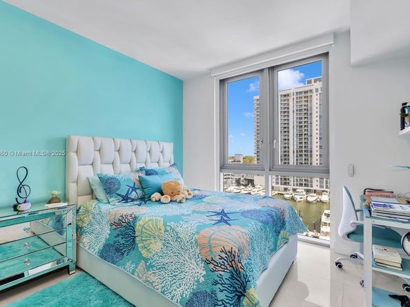 17111 SE Biscayne Blvd 909, North Miami Beach FL 33160