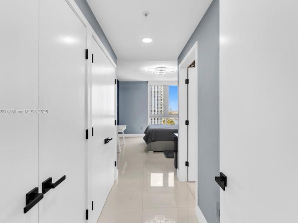 17111 SE Biscayne Blvd 909, North Miami Beach FL 33160