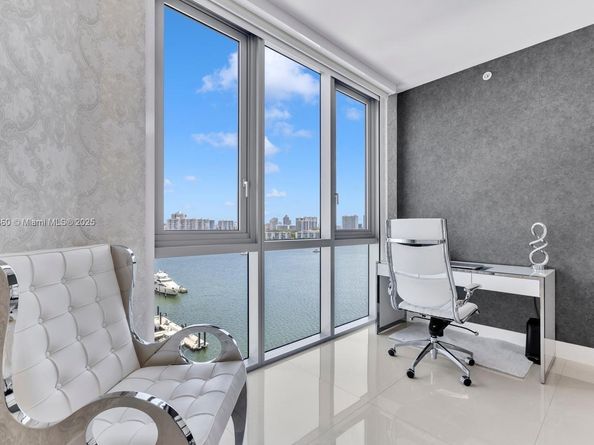 17111 SE Biscayne Blvd 909, North Miami Beach FL 33160