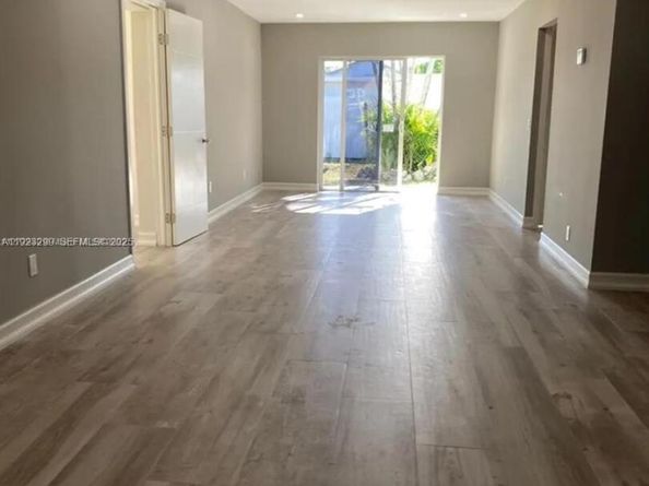 1881 NW 5th Ter, Pompano Beach FL 33060