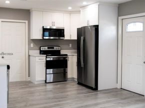 1881 NW 5th Ter, Pompano Beach FL 33060